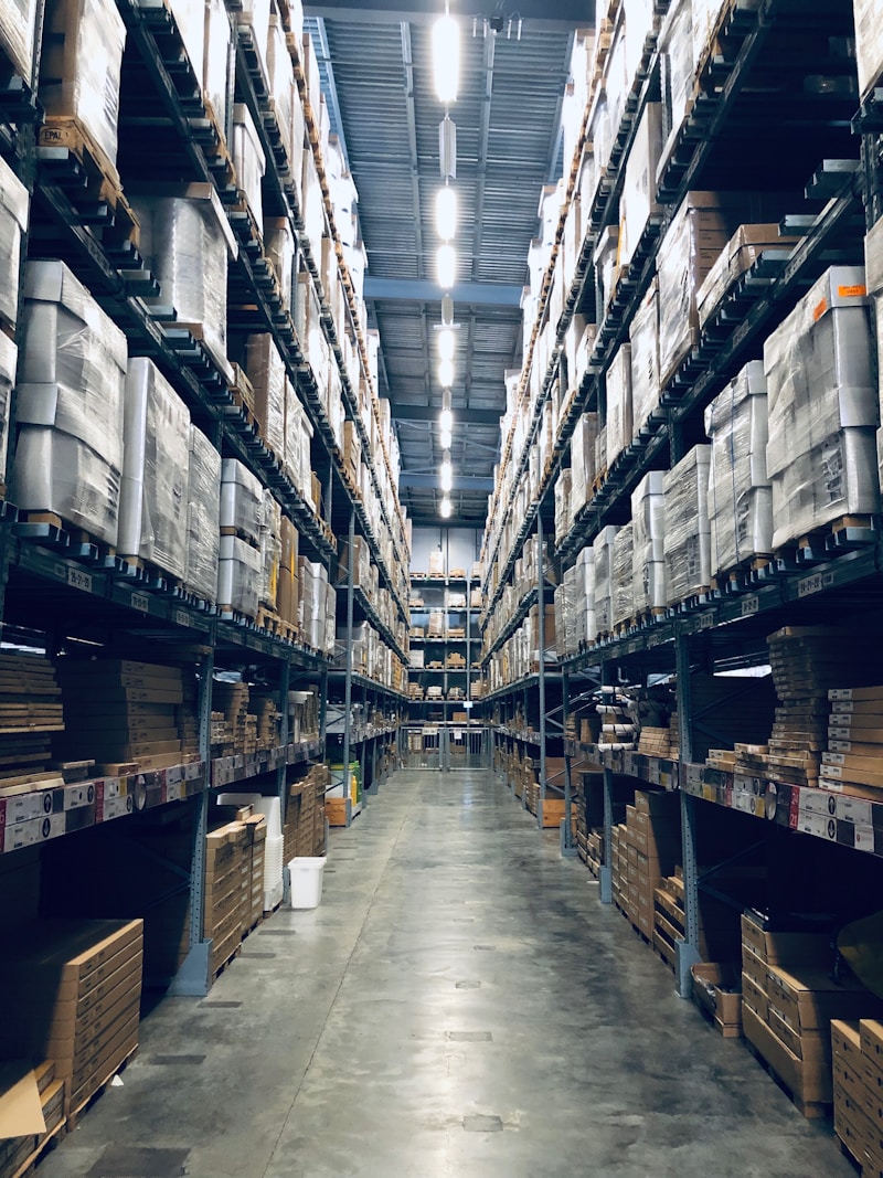 Großhandel und Logistik